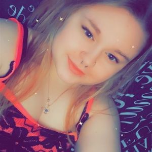 Meet your Posher, Kendra